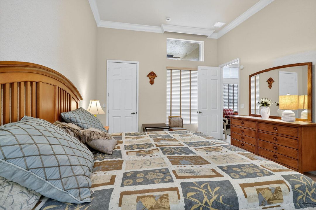 For Sale: $1,049,900 (5 beds, 4 baths, 3709 Square Feet)