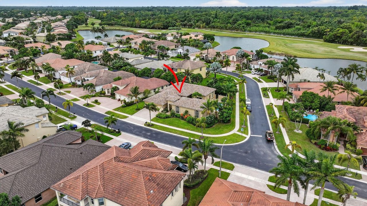 For Sale: $1,049,900 (5 beds, 4 baths, 3709 Square Feet)