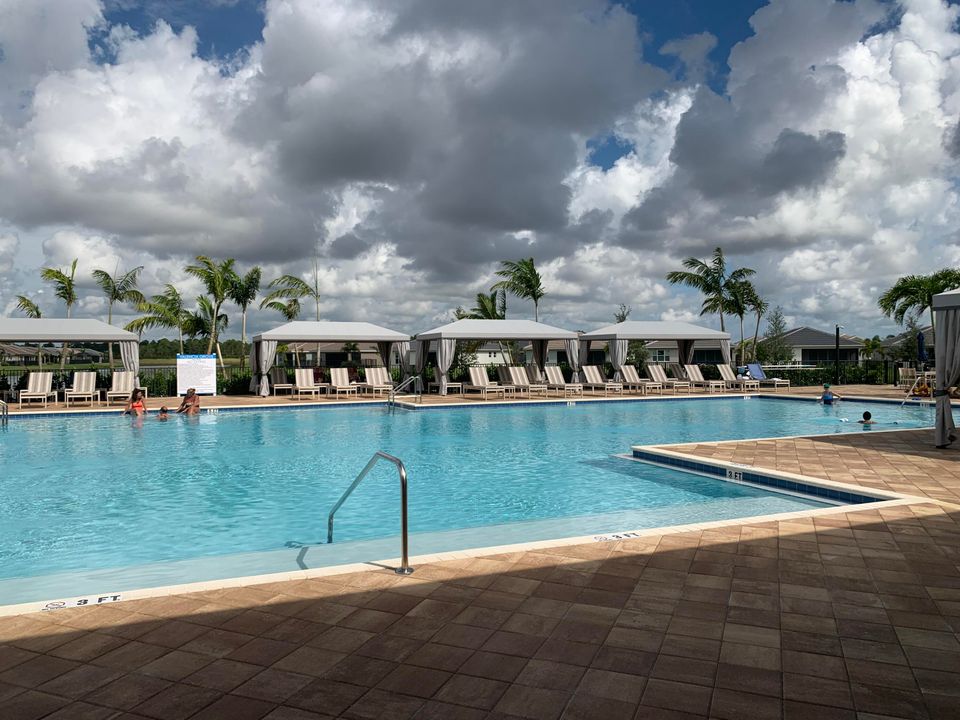 For Sale: $774,000 (3 beds, 2 baths, 2167 Square Feet)