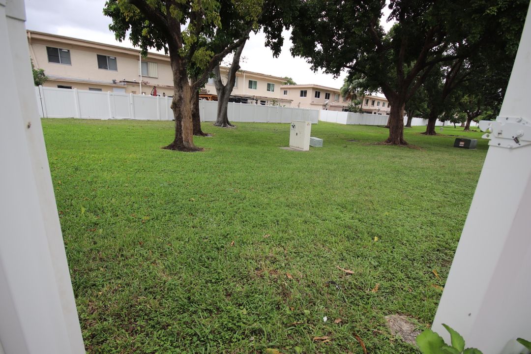 На продажу: $355,000 (3 спален, 2 ванн, 1668 Квадратных фут)