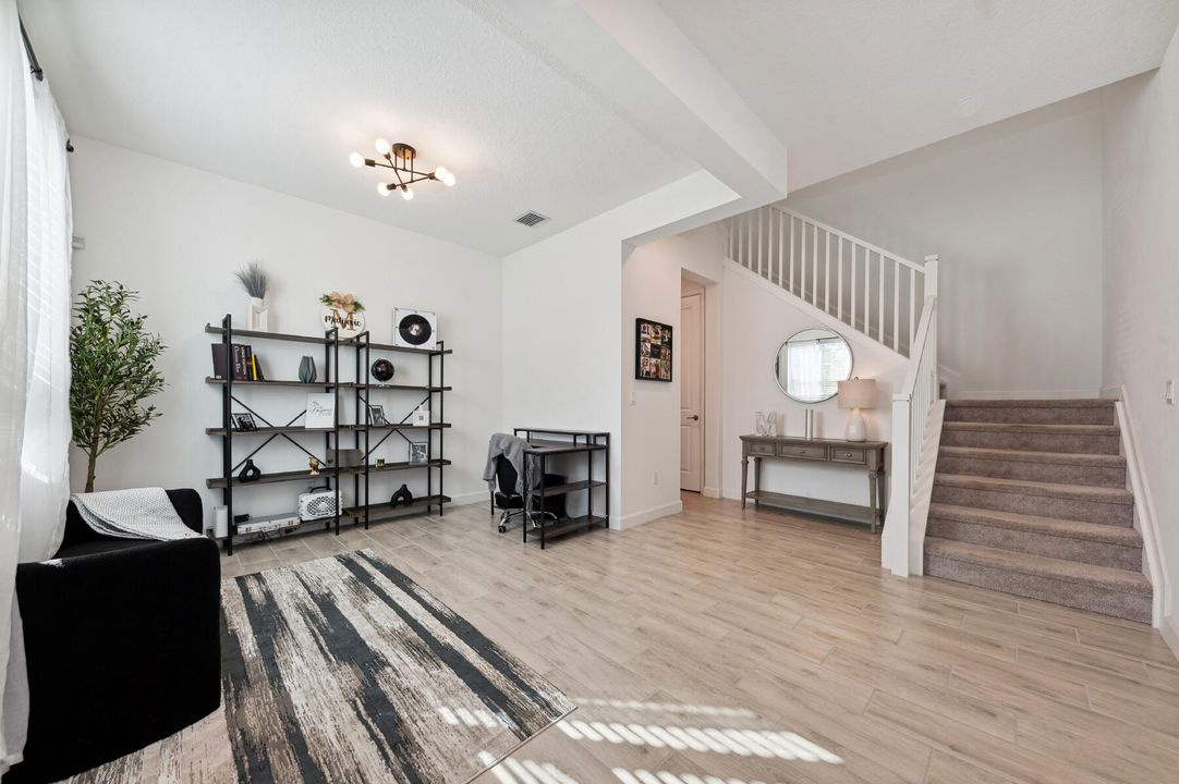 For Sale: $600,000 (3 beds, 2 baths, 2124 Square Feet)