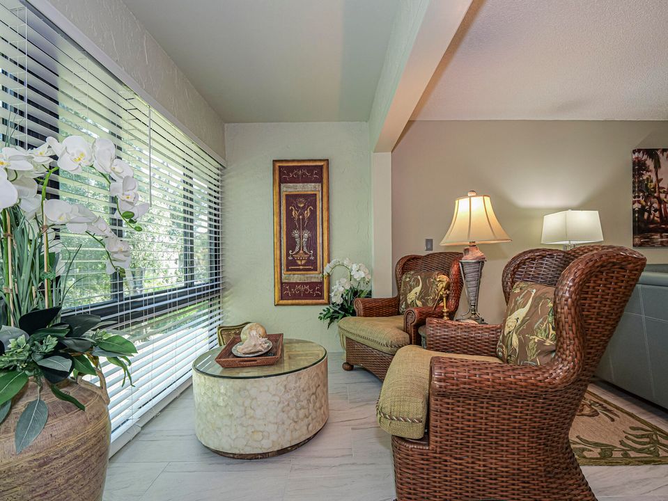 For Sale: $184,900 (2 beds, 2 baths, 1130 Square Feet)