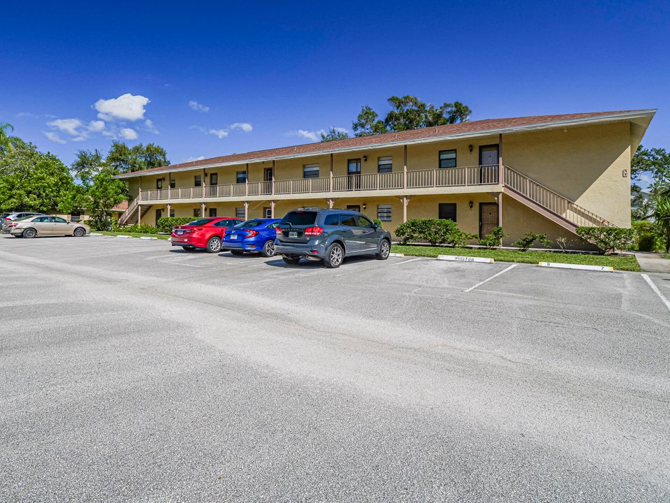 For Sale: $184,900 (2 beds, 2 baths, 1130 Square Feet)