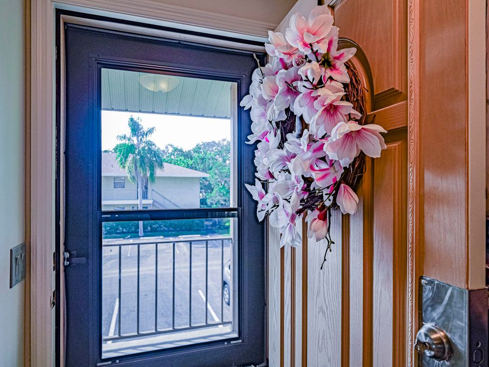 For Sale: $184,900 (2 beds, 2 baths, 1130 Square Feet)