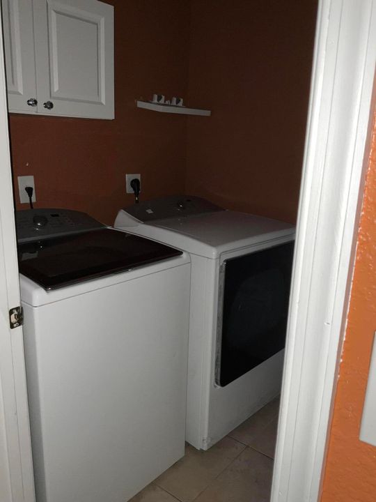 待售: $479,900 (4 贝兹, 3 浴室, 2415 平方英尺)