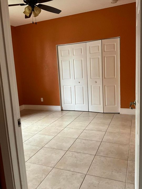 待售: $479,900 (4 贝兹, 3 浴室, 2415 平方英尺)