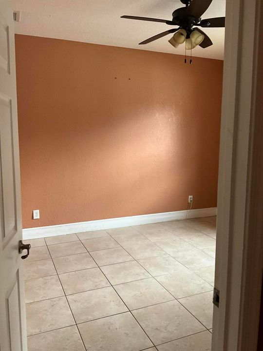 待售: $479,900 (4 贝兹, 3 浴室, 2415 平方英尺)