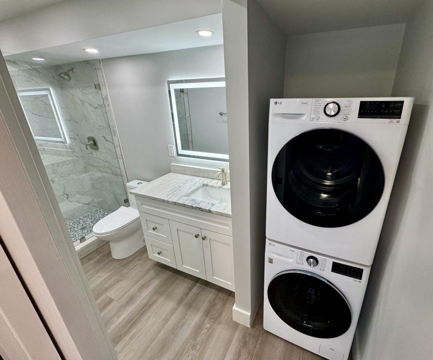 For Sale: $795,000 (2 beds, 2 baths, 1310 Square Feet)