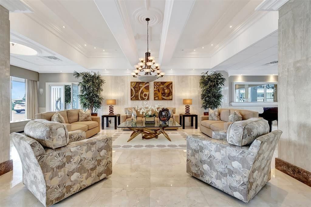 For Sale: $795,000 (2 beds, 2 baths, 1310 Square Feet)