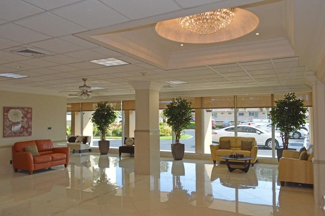 For Sale: $795,000 (2 beds, 2 baths, 1310 Square Feet)