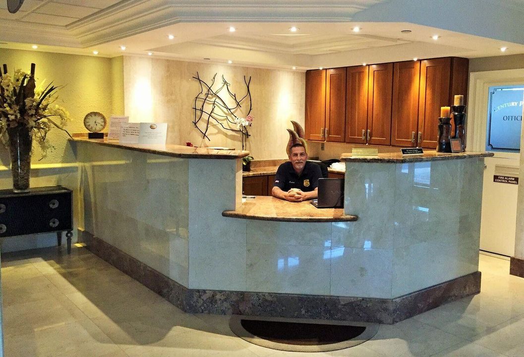 For Sale: $795,000 (2 beds, 2 baths, 1310 Square Feet)