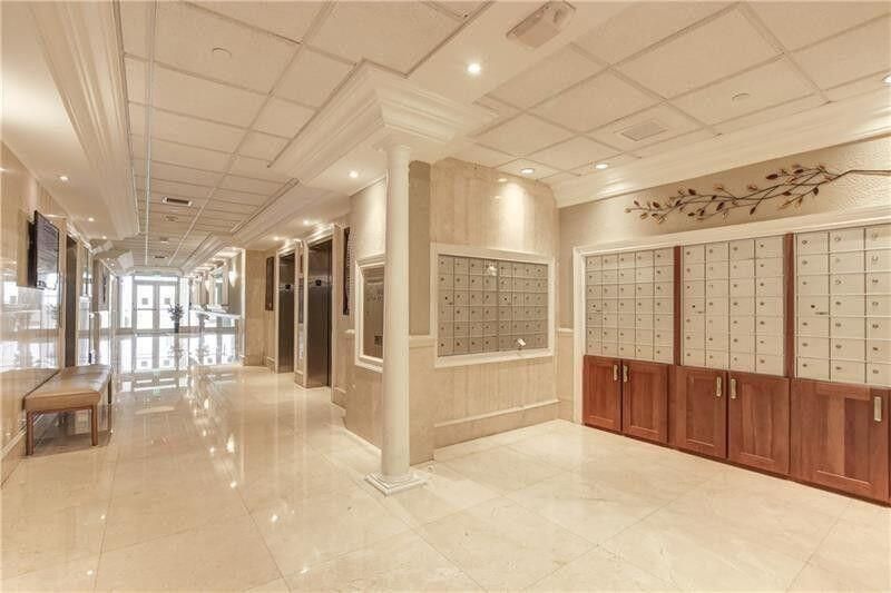 For Sale: $795,000 (2 beds, 2 baths, 1310 Square Feet)