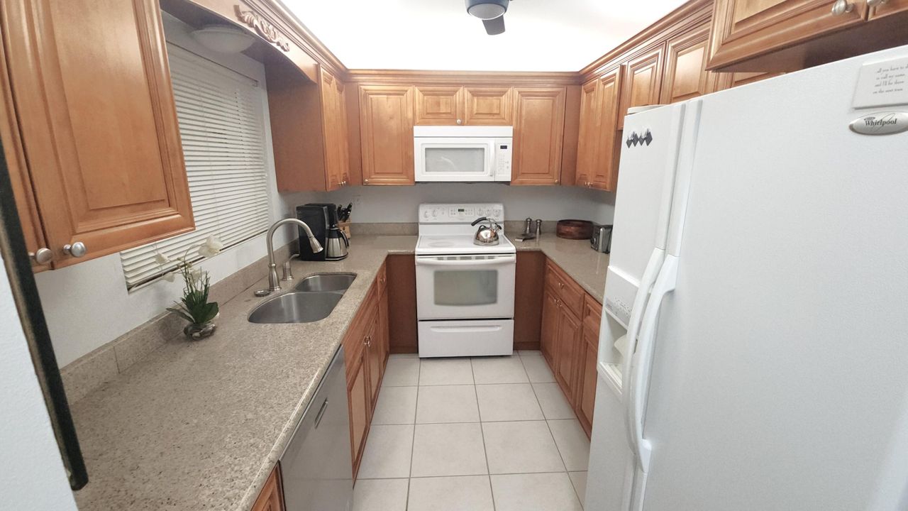 For Rent: $4,500 (2 beds, 2 baths, 1176 Square Feet)