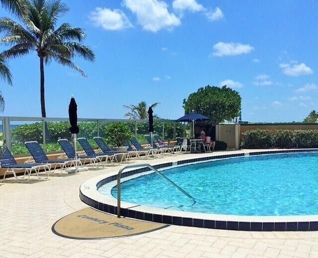 For Sale: $795,000 (2 beds, 2 baths, 1310 Square Feet)