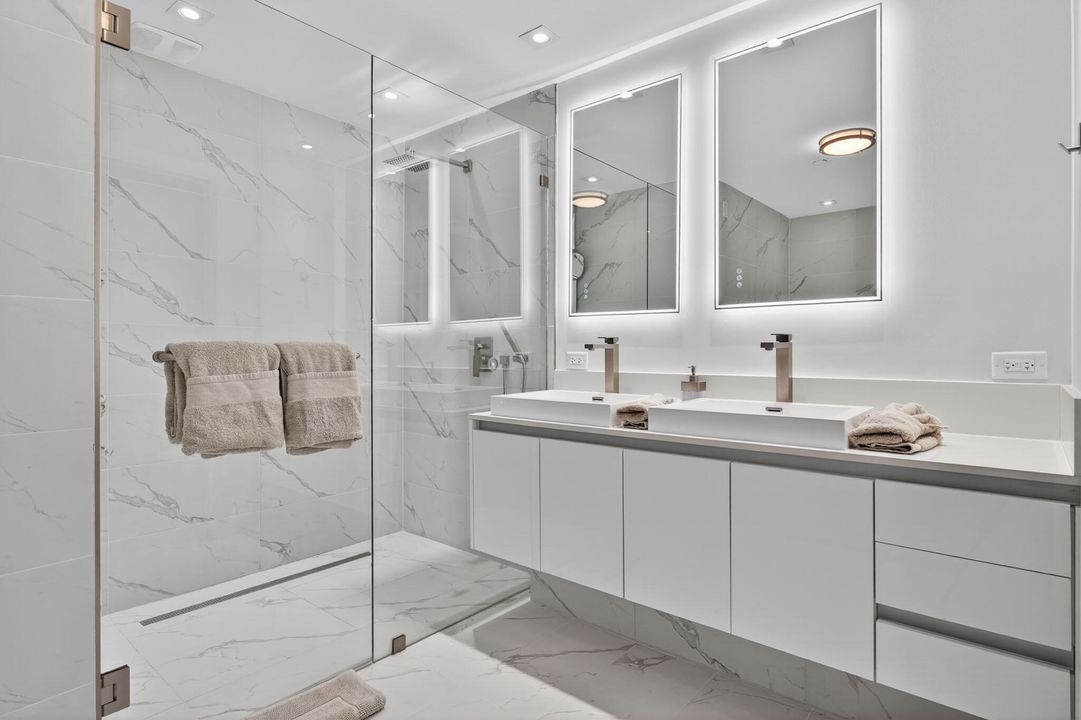 For Rent: $17,500 (2 beds, 3 baths, 2098 Square Feet)