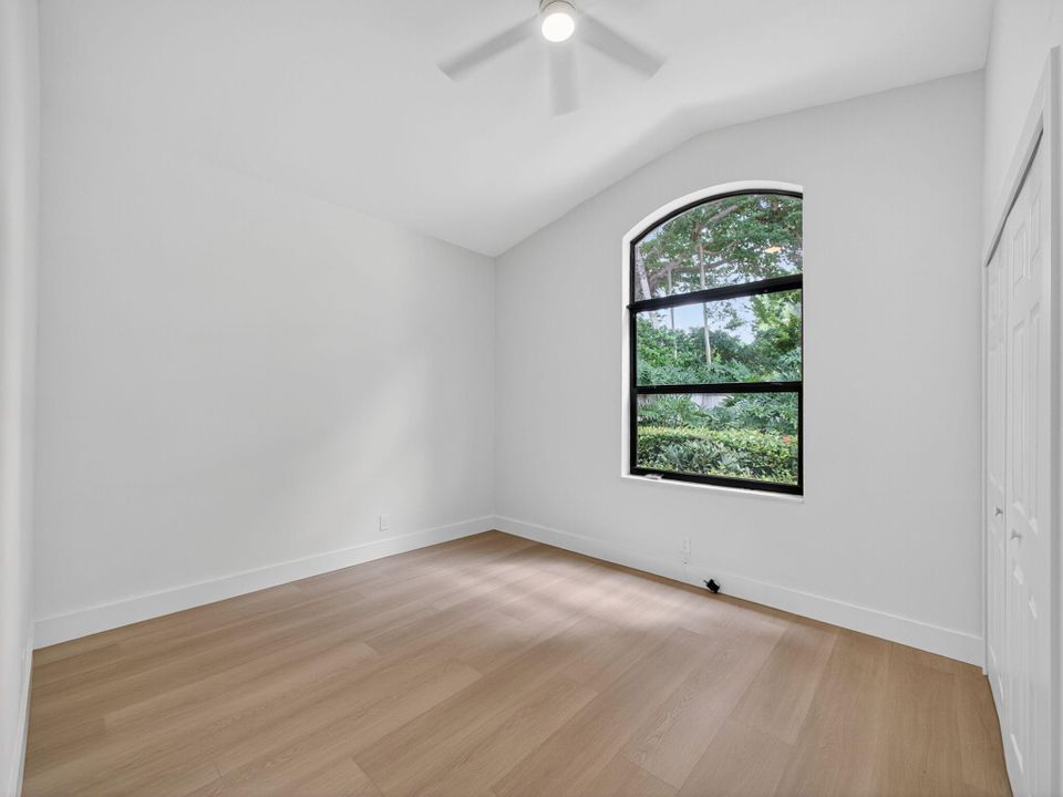 For Sale: $1,350,000 (3 beds, 2 baths, 1677 Square Feet)