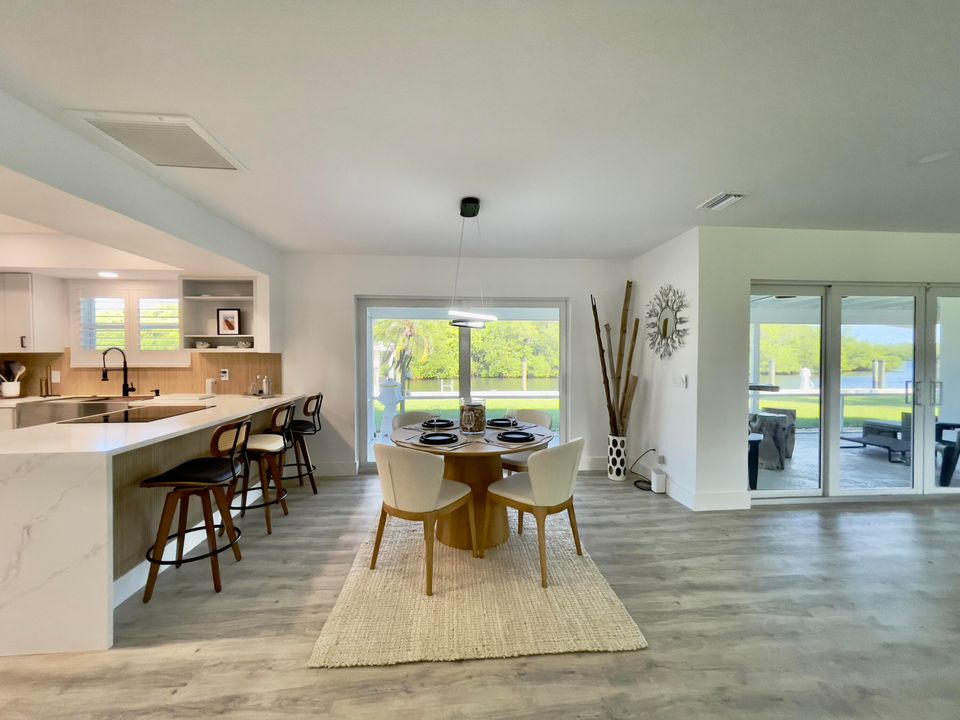 В аренду: $10,000 (2 спален, 2 ванн, 1304 Квадратных фут)