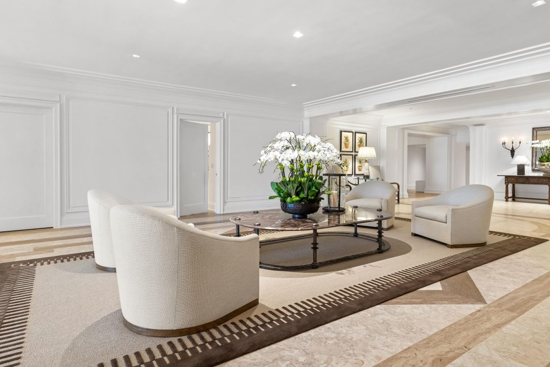 For Rent: $14,950 (1 beds, 2 baths, 1438 Square Feet)