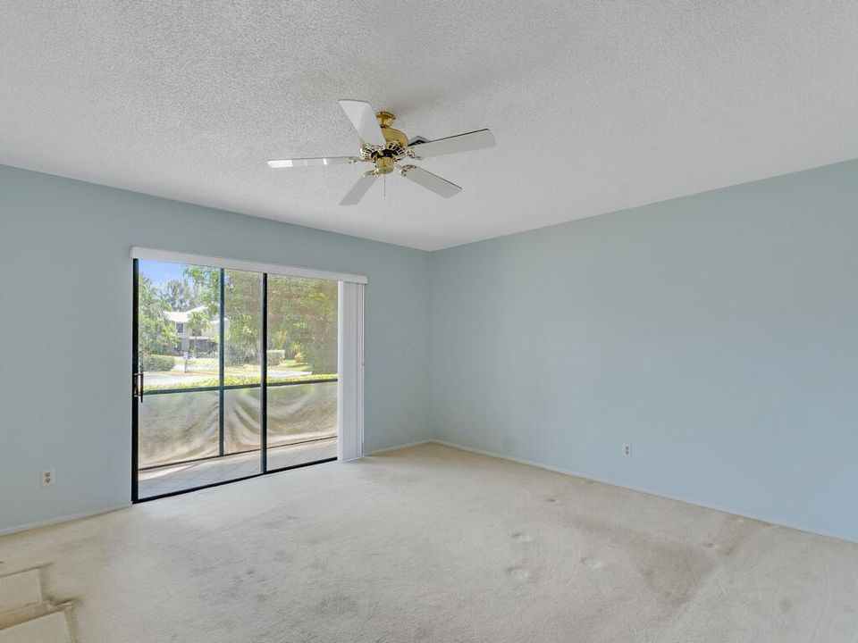 待售: $159,500 (2 贝兹, 2 浴室, 1027 平方英尺)