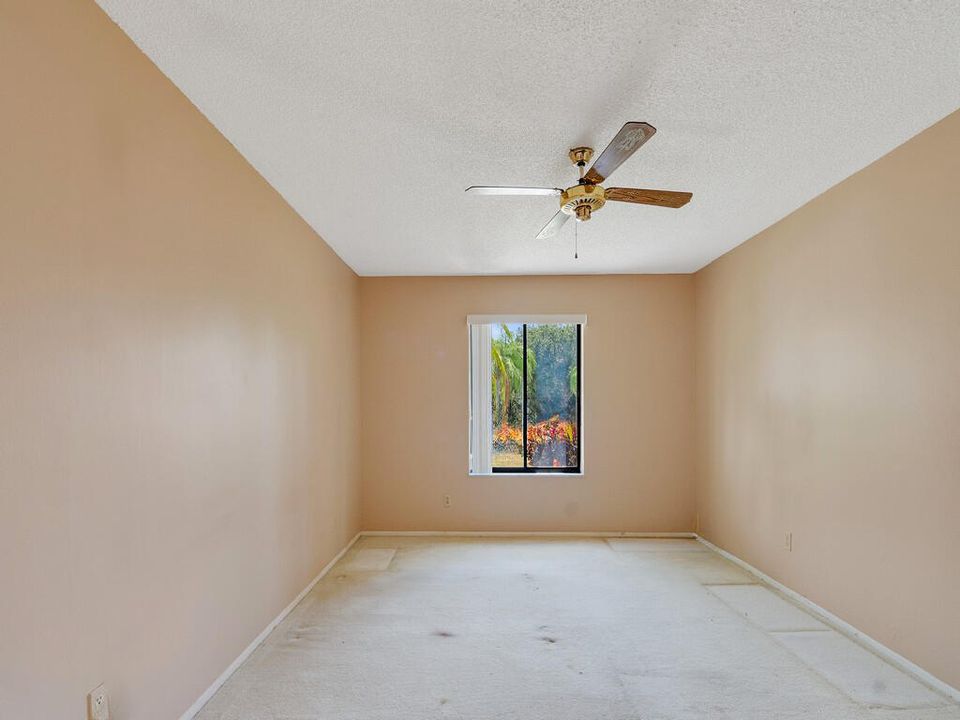 待售: $159,500 (2 贝兹, 2 浴室, 1027 平方英尺)