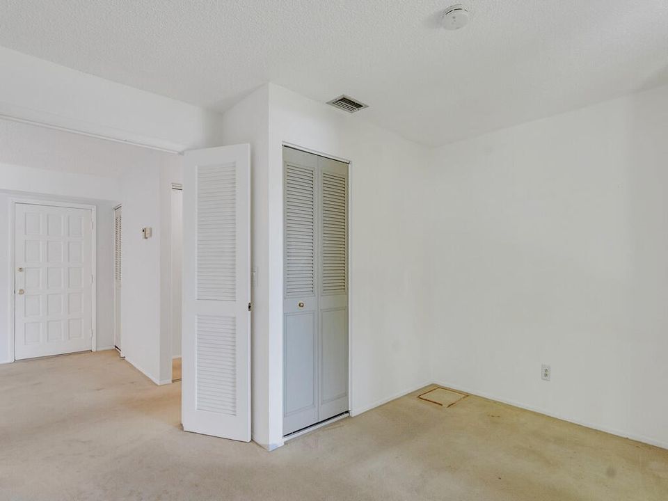 待售: $159,500 (2 贝兹, 2 浴室, 1027 平方英尺)