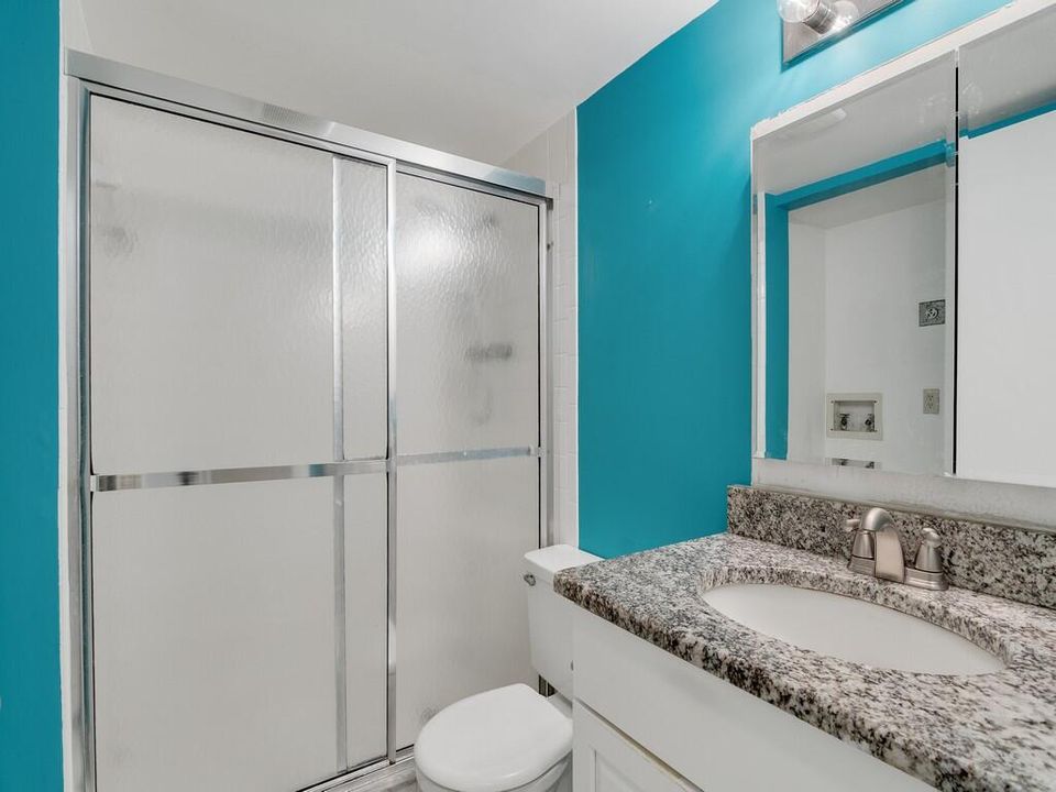 待售: $159,500 (2 贝兹, 2 浴室, 1027 平方英尺)