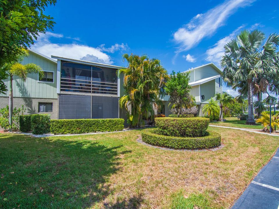 待售: $159,500 (2 贝兹, 2 浴室, 1027 平方英尺)