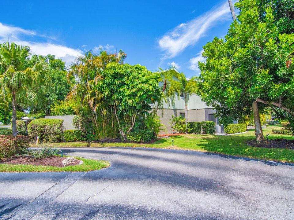 待售: $159,500 (2 贝兹, 2 浴室, 1027 平方英尺)