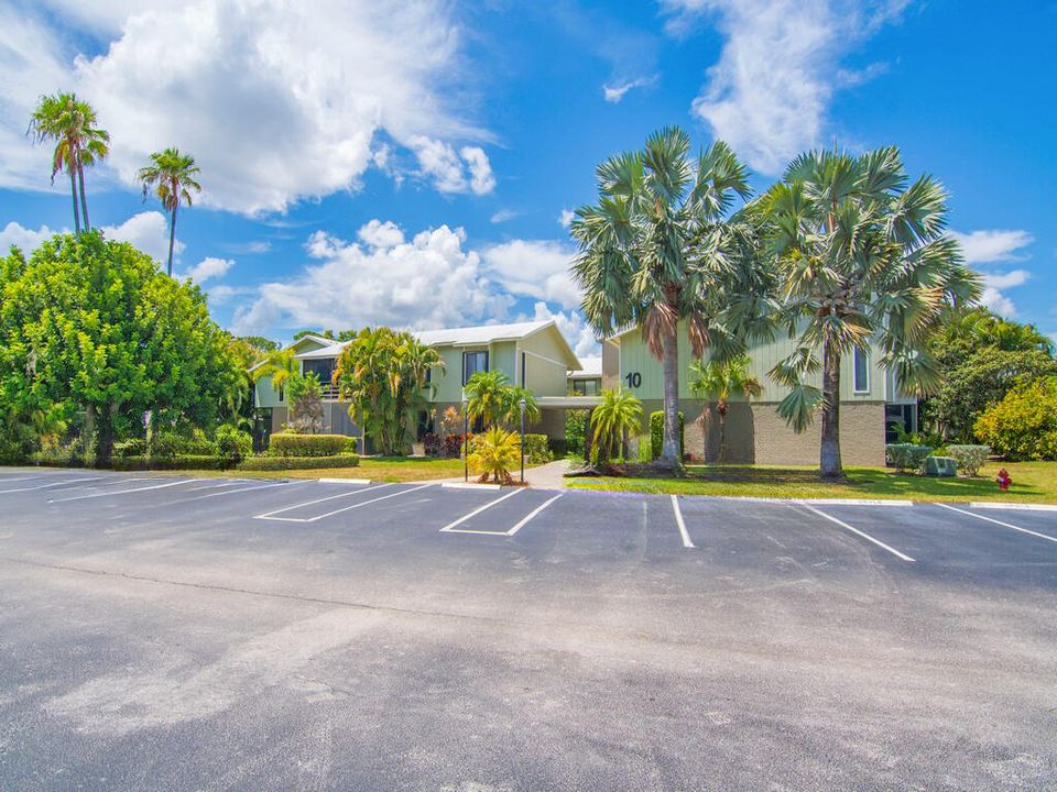 待售: $159,500 (2 贝兹, 2 浴室, 1027 平方英尺)