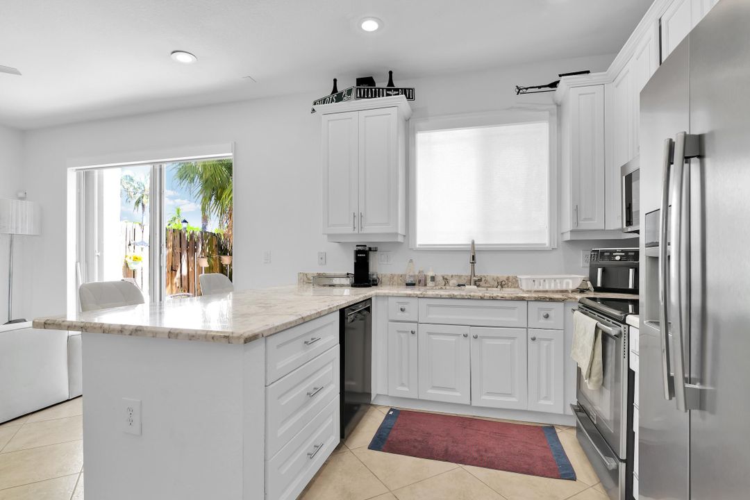 Active With Contract: $3,600 (3 beds, 2 baths, 1696 Square Feet)
