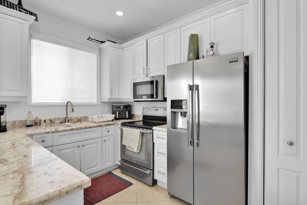 Active With Contract: $3,600 (3 beds, 2 baths, 1696 Square Feet)