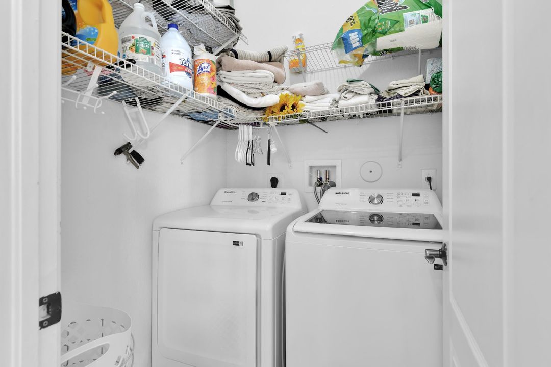 Active With Contract: $3,600 (3 beds, 2 baths, 1696 Square Feet)