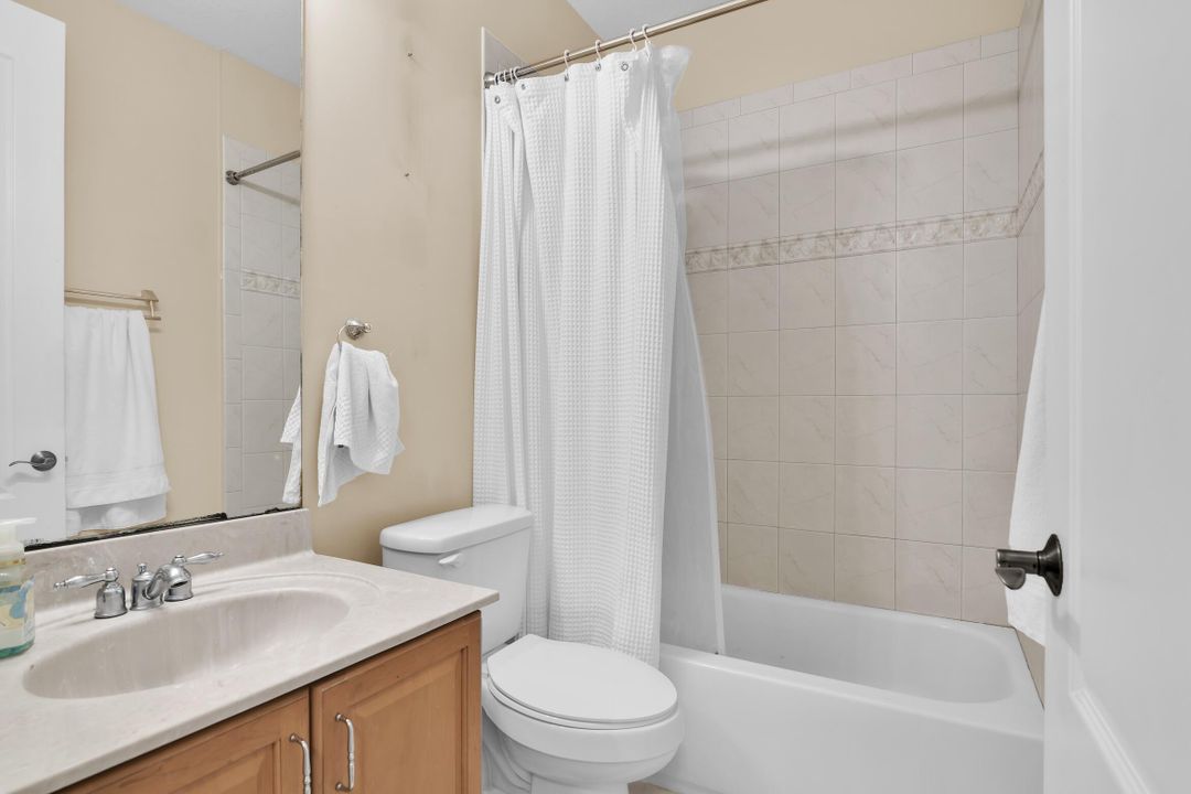 Active With Contract: $3,600 (3 beds, 2 baths, 1696 Square Feet)