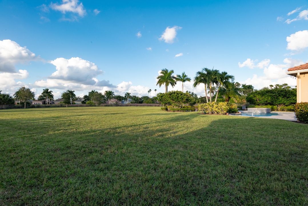 For Sale: $1,199,000 (3 beds, 3 baths, 2574 Square Feet)