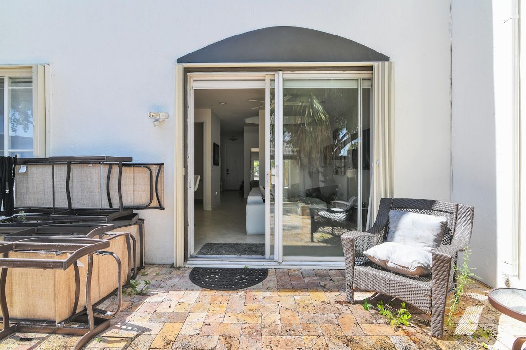 Active With Contract: $3,600 (3 beds, 2 baths, 1696 Square Feet)