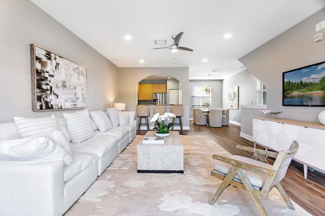 En Venta: $765,000 (3 camas, 3 baños, 1820 Pies cuadrados)