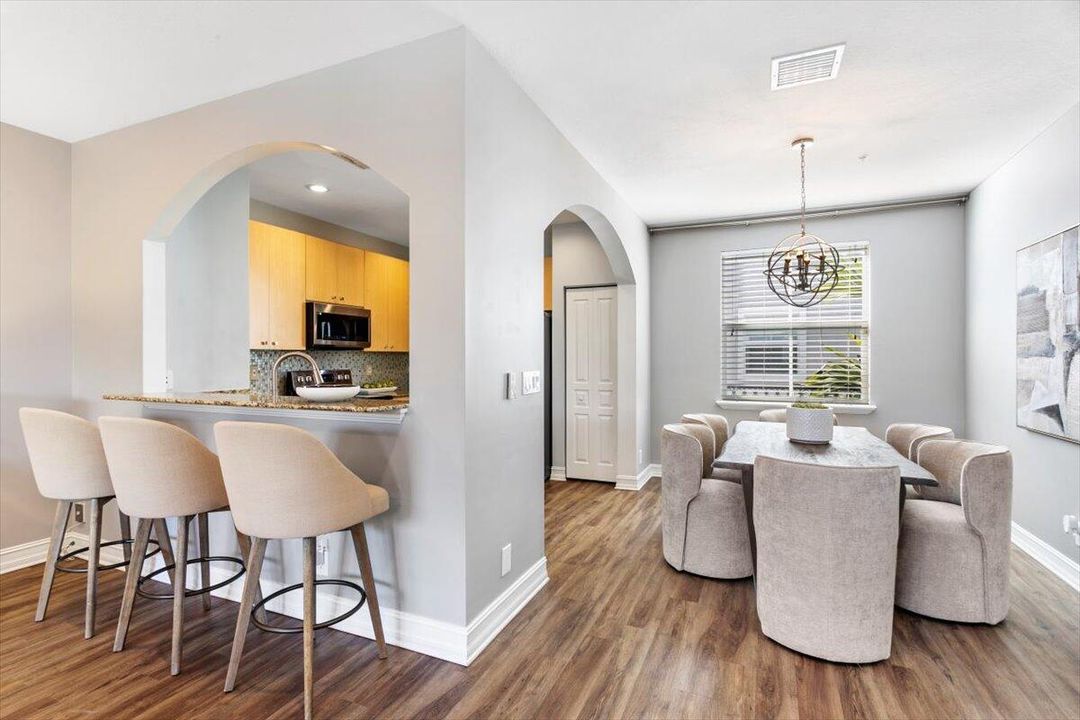 En Venta: $765,000 (3 camas, 3 baños, 1820 Pies cuadrados)