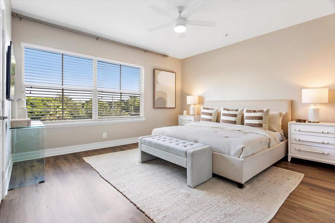 En Venta: $765,000 (3 camas, 3 baños, 1820 Pies cuadrados)