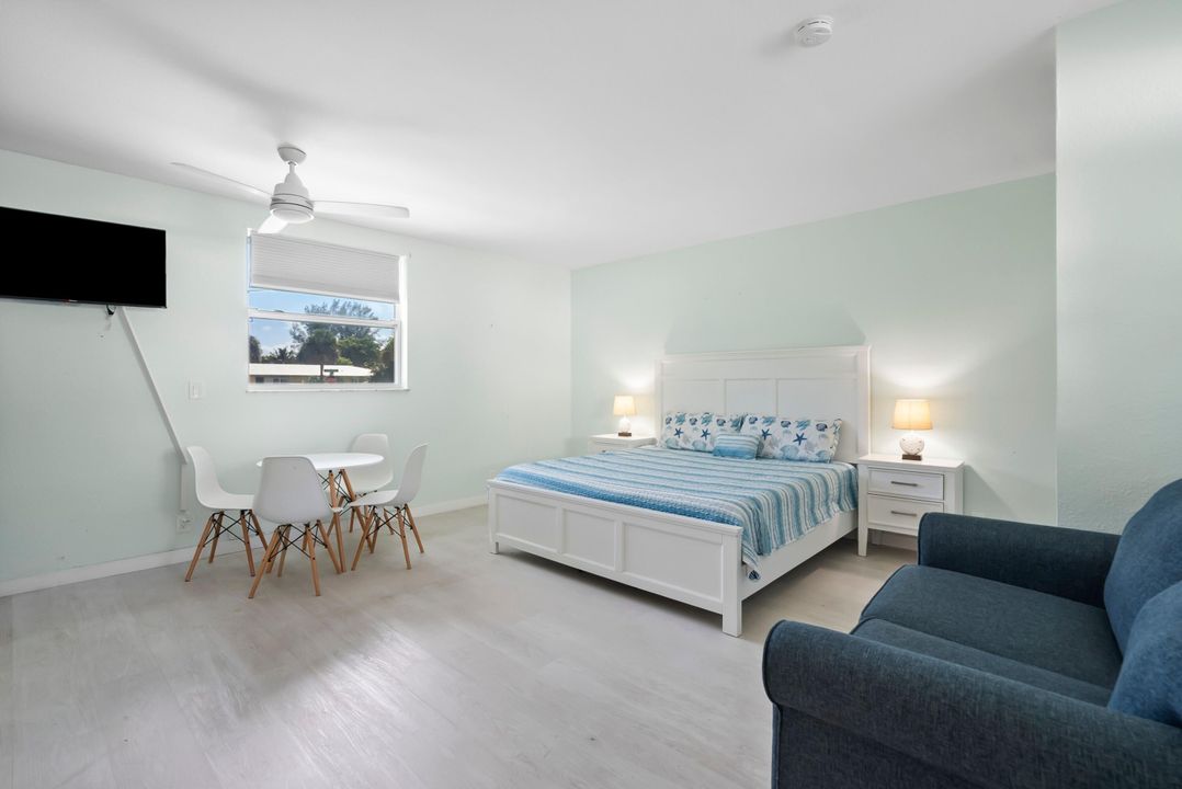 For Rent: $1,950 (0 beds, 1 baths, 330 Square Feet)