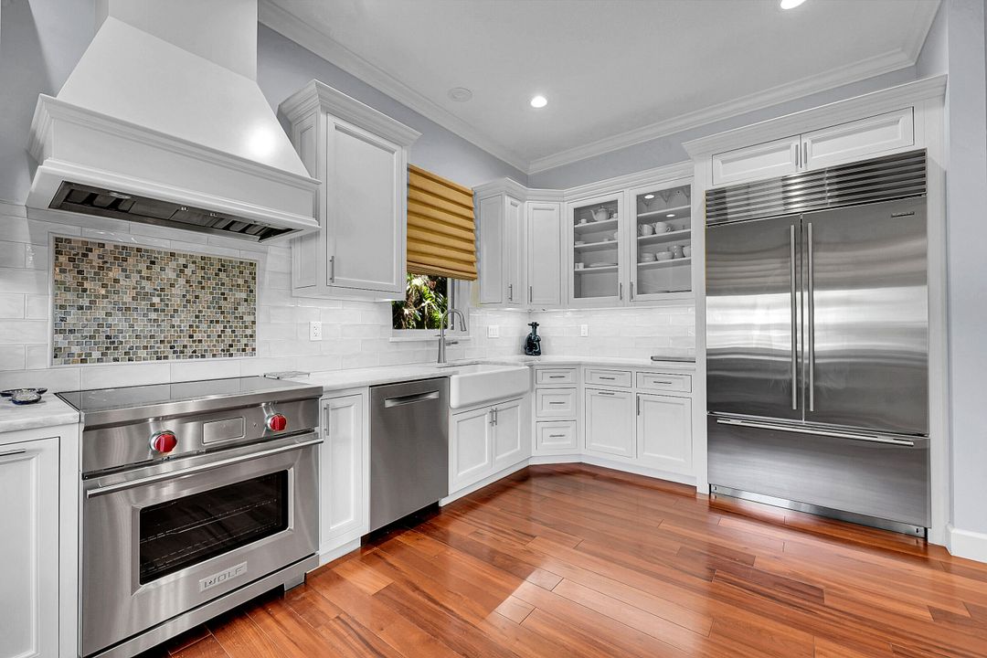 Activo con contrato: $1,099,000 (3 camas, 2 baños, 2420 Pies cuadrados)