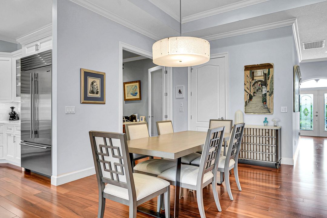 Activo con contrato: $1,099,000 (3 camas, 2 baños, 2420 Pies cuadrados)