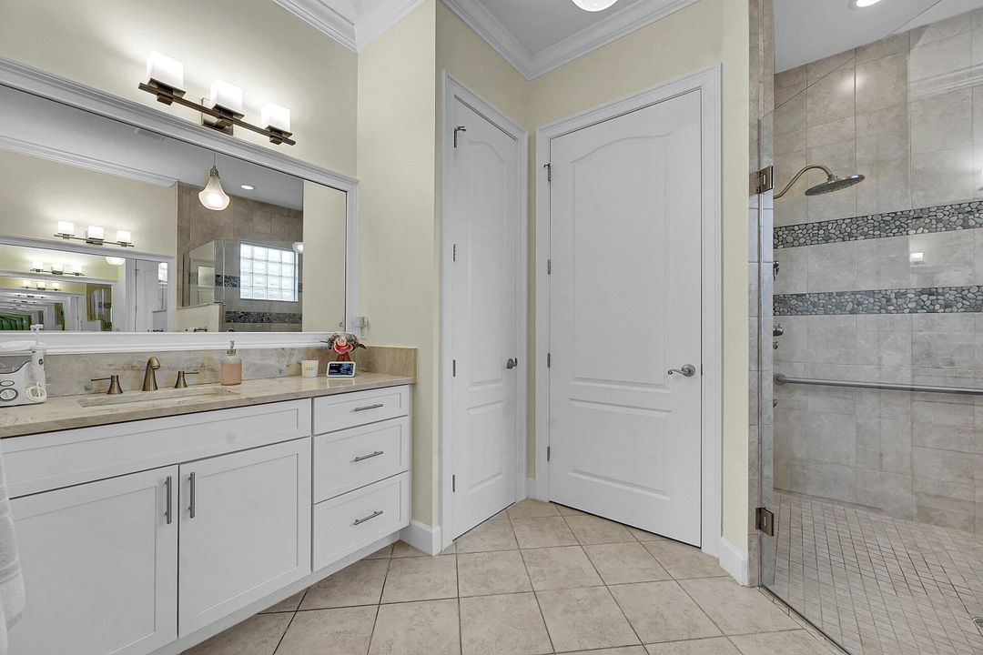 Activo con contrato: $1,099,000 (3 camas, 2 baños, 2420 Pies cuadrados)