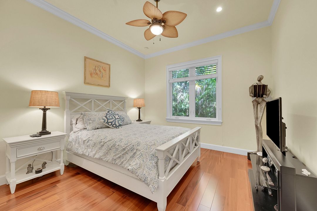 Activo con contrato: $1,099,000 (3 camas, 2 baños, 2420 Pies cuadrados)