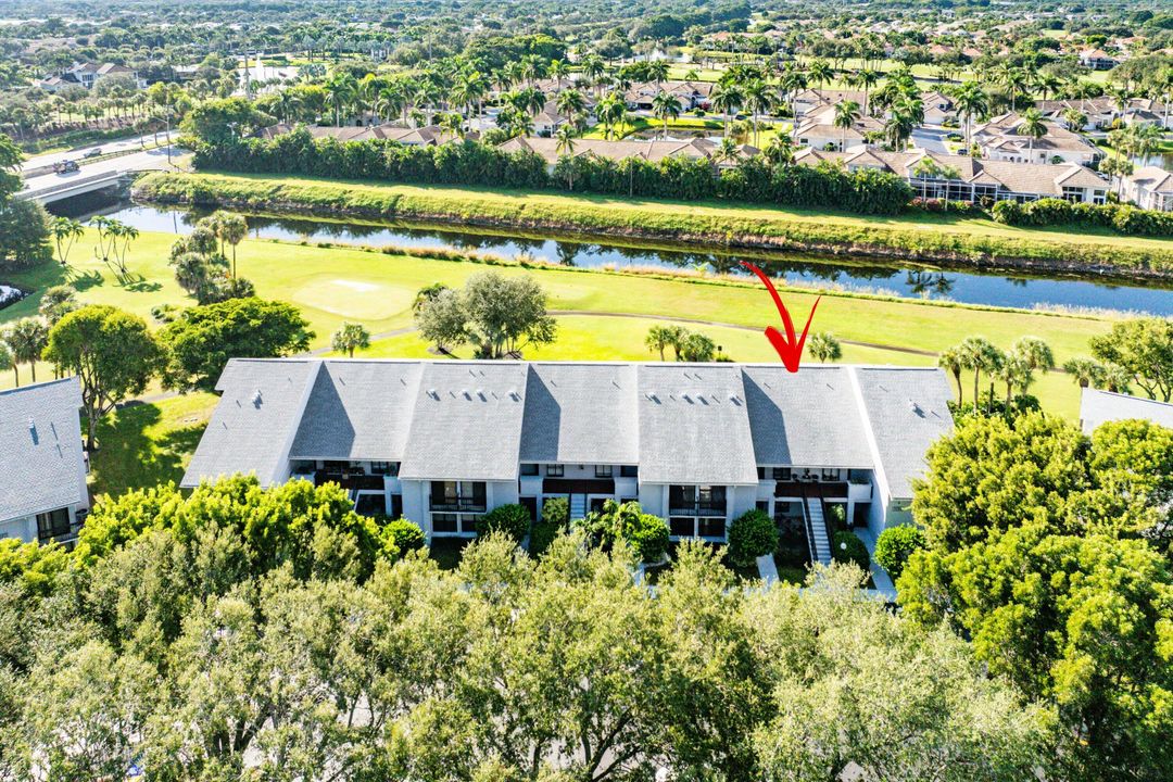 For Sale: $330,000 (2 beds, 2 baths, 1293 Square Feet)