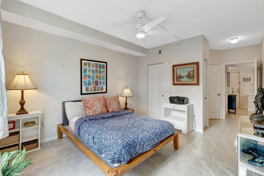 Active With Contract: $3,000 (2 beds, 2 baths, 1131 Square Feet)