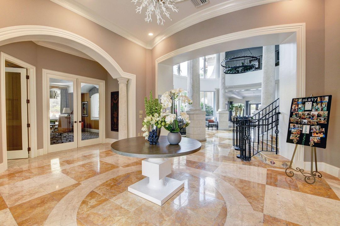 Active With Contract: $3,000 (2 beds, 2 baths, 1131 Square Feet)