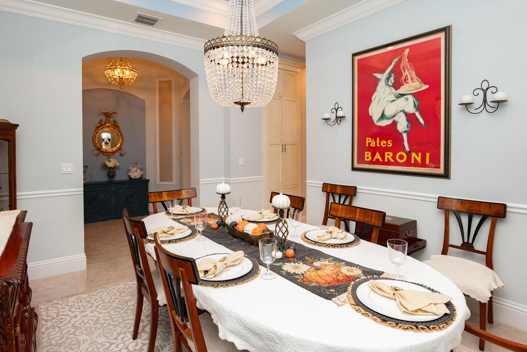 For Sale: $1,199,000 (3 beds, 3 baths, 2574 Square Feet)