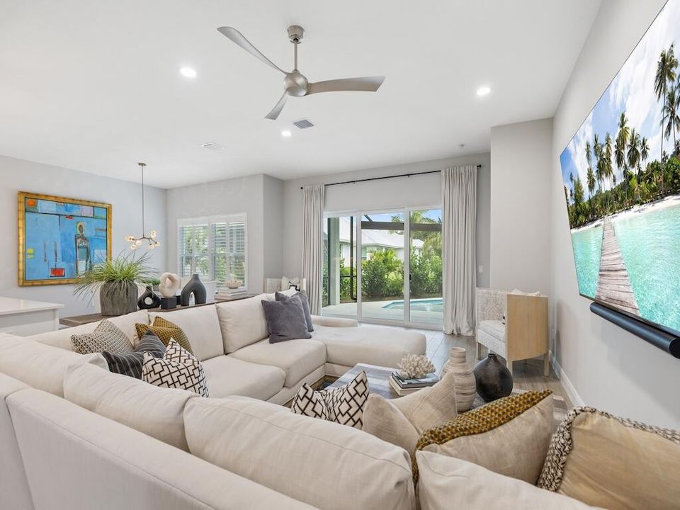 待售: $708,000 (3 贝兹, 3 浴室, 2590 平方英尺)