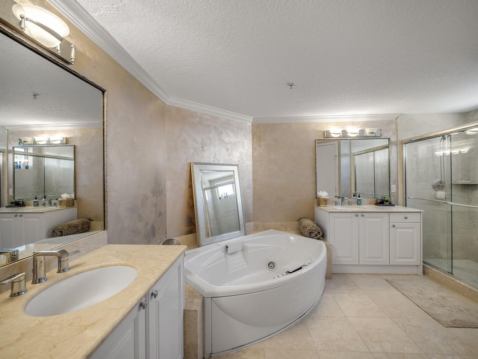 For Rent: $10,000 (3 beds, 3 baths, 2936 Square Feet)