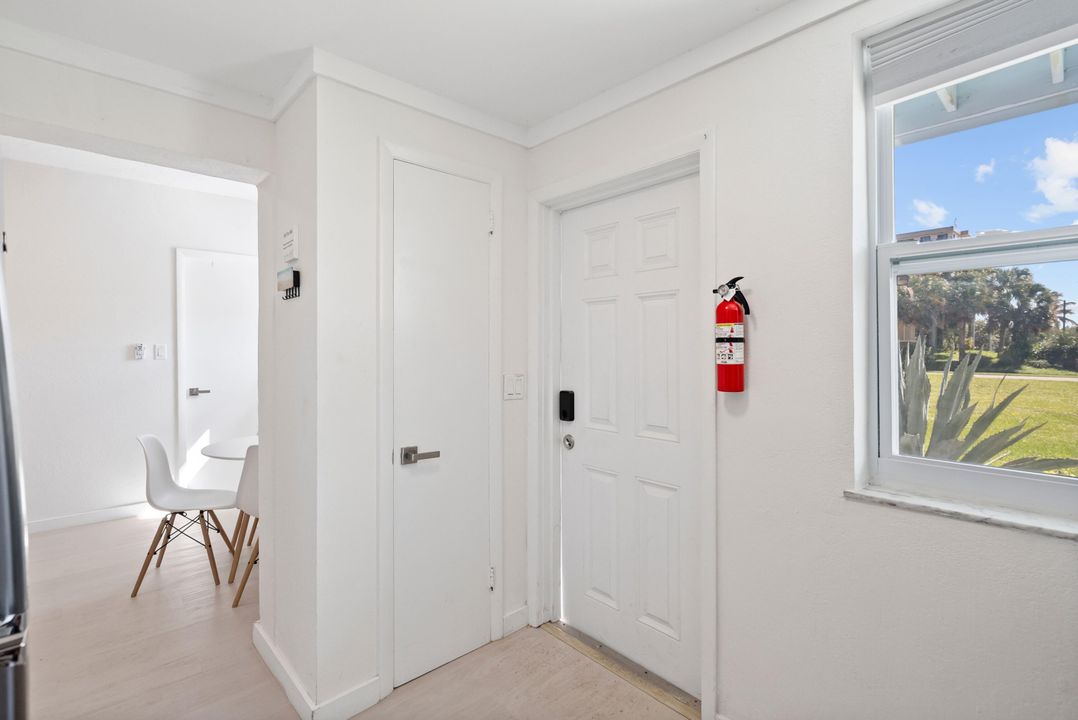 В аренду: $2,200 (1 спален, 1 ванн, 480 Квадратных фут)